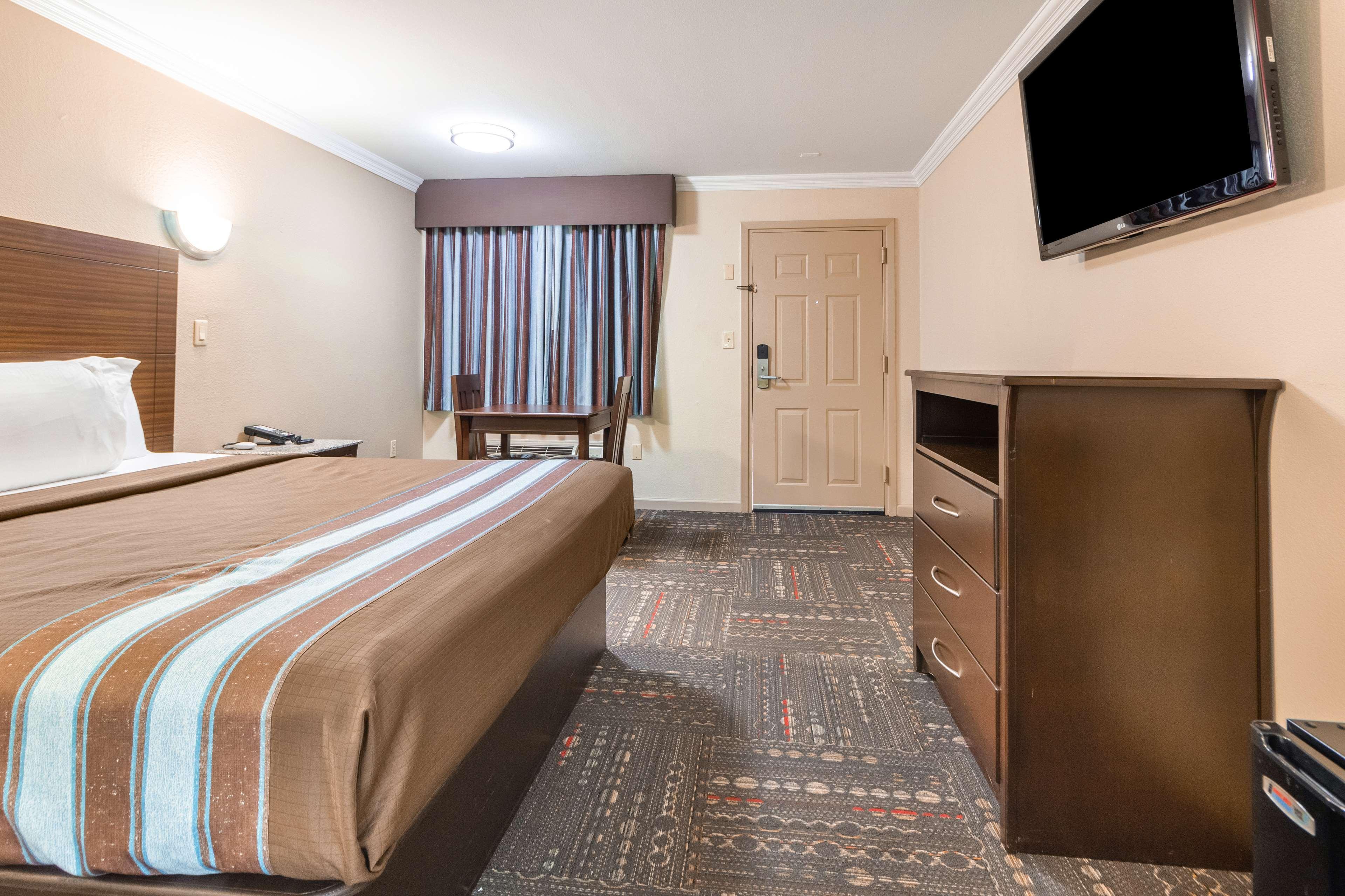 Hotel Dan Inn Uberaba & Convencoes By Nacional Inn Dış mekan fotoğraf