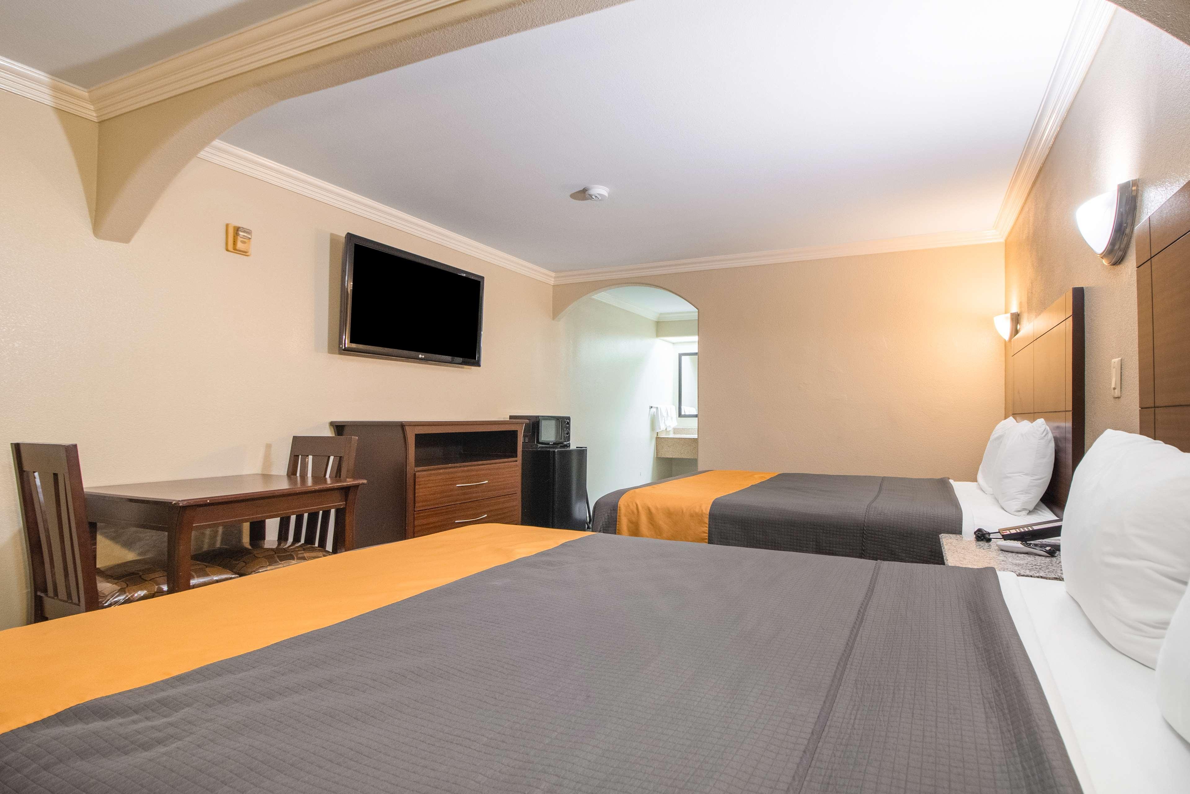 Hotel Dan Inn Uberaba & Convencoes By Nacional Inn Dış mekan fotoğraf