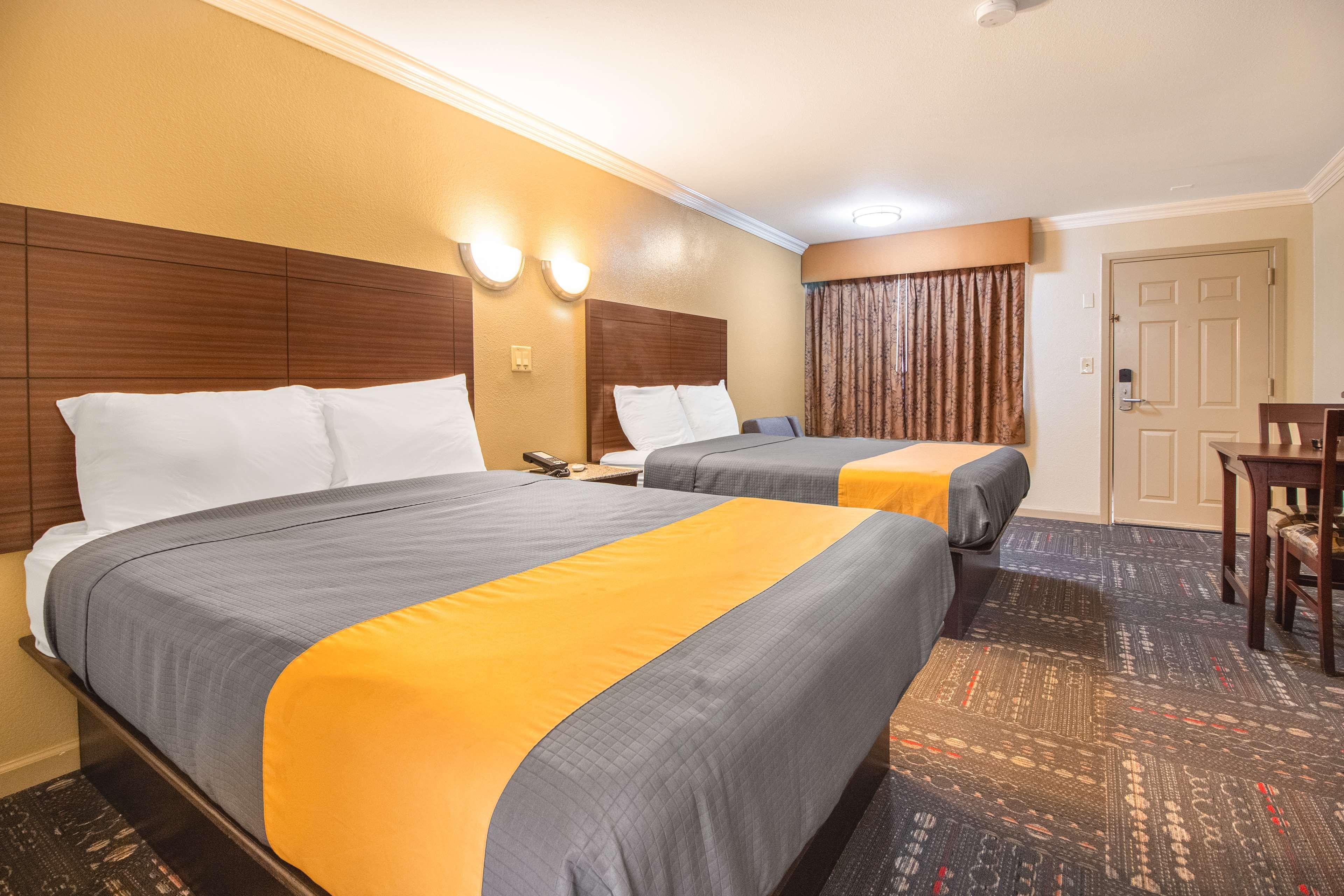 Hotel Dan Inn Uberaba & Convencoes By Nacional Inn Dış mekan fotoğraf