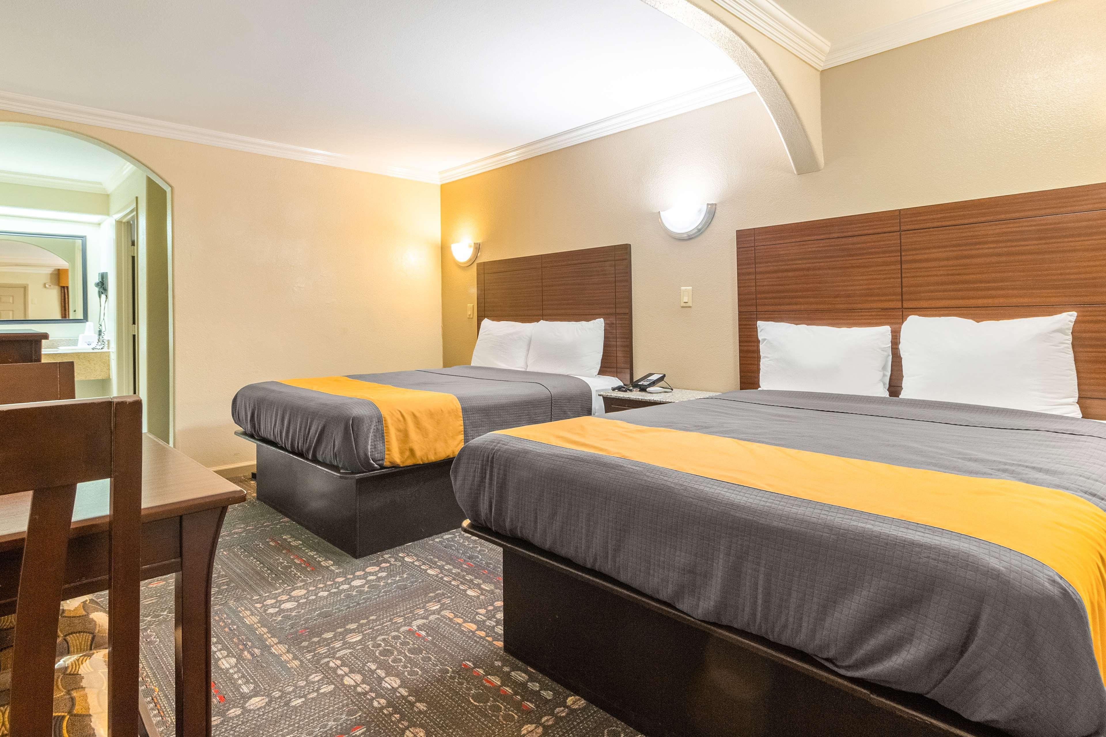 Hotel Dan Inn Uberaba & Convencoes By Nacional Inn Dış mekan fotoğraf