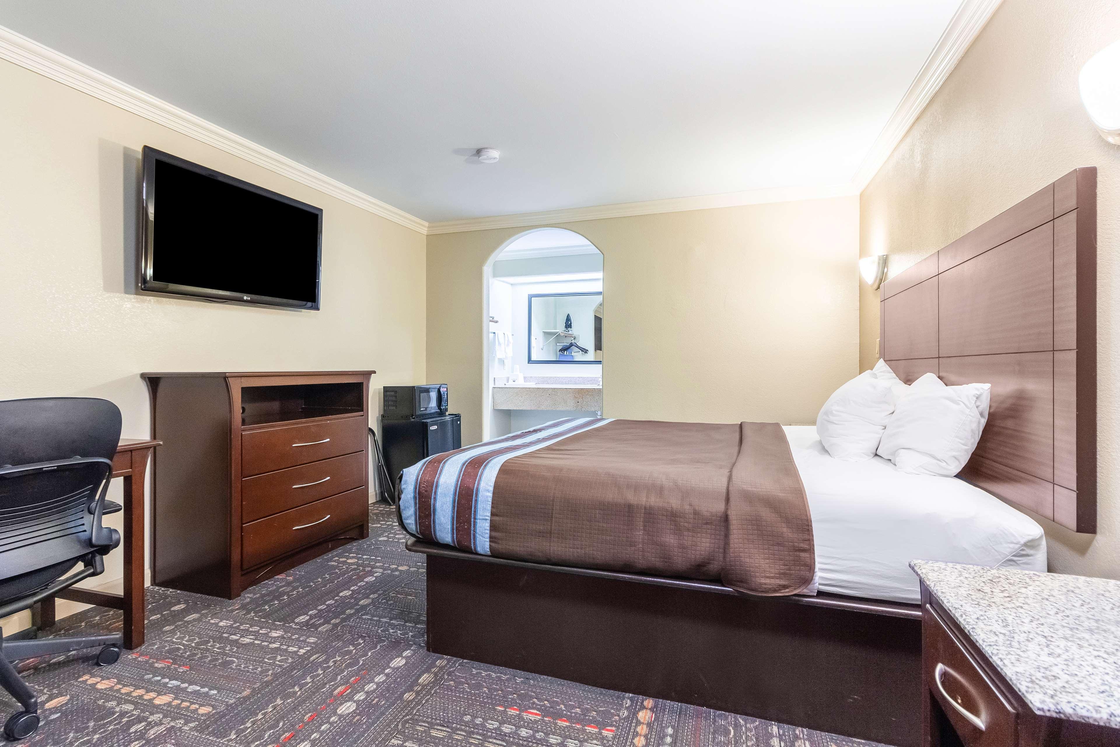 Hotel Dan Inn Uberaba & Convencoes By Nacional Inn Dış mekan fotoğraf
