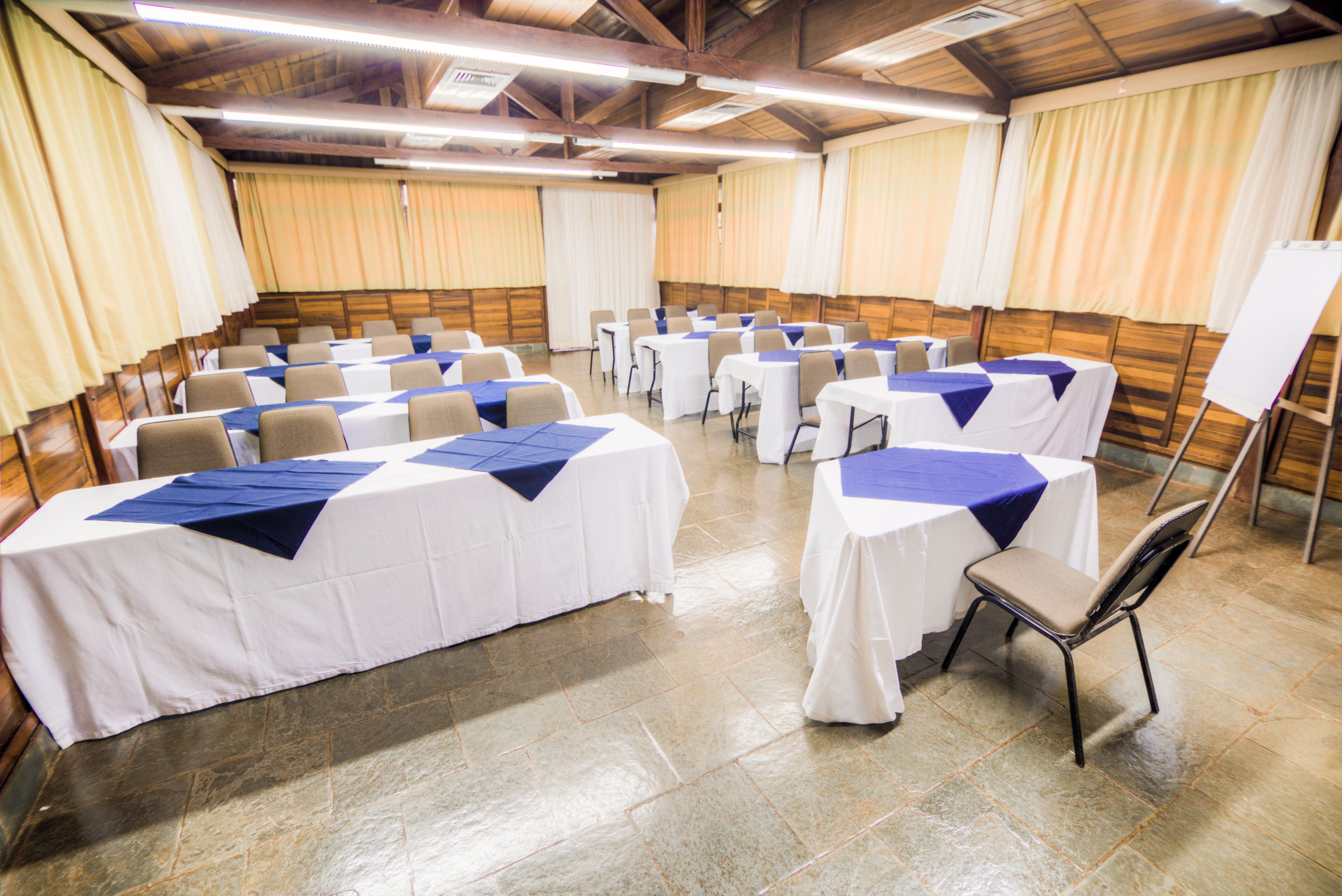 Hotel Dan Inn Uberaba & Convencoes By Nacional Inn Dış mekan fotoğraf